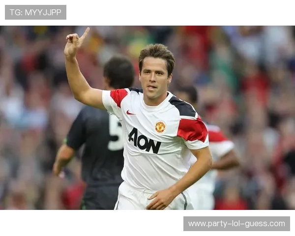 足球明星背景全景图集 展现球场英雄风采与人生故事